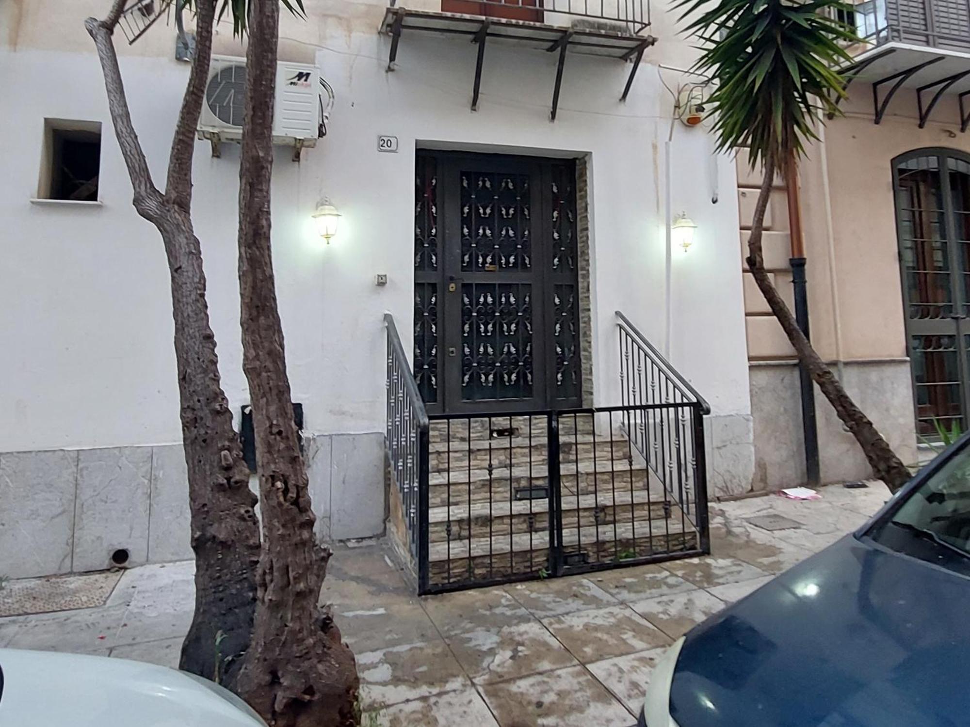 Stanza Sicilia Bedda Apartment Palermo Luaran gambar